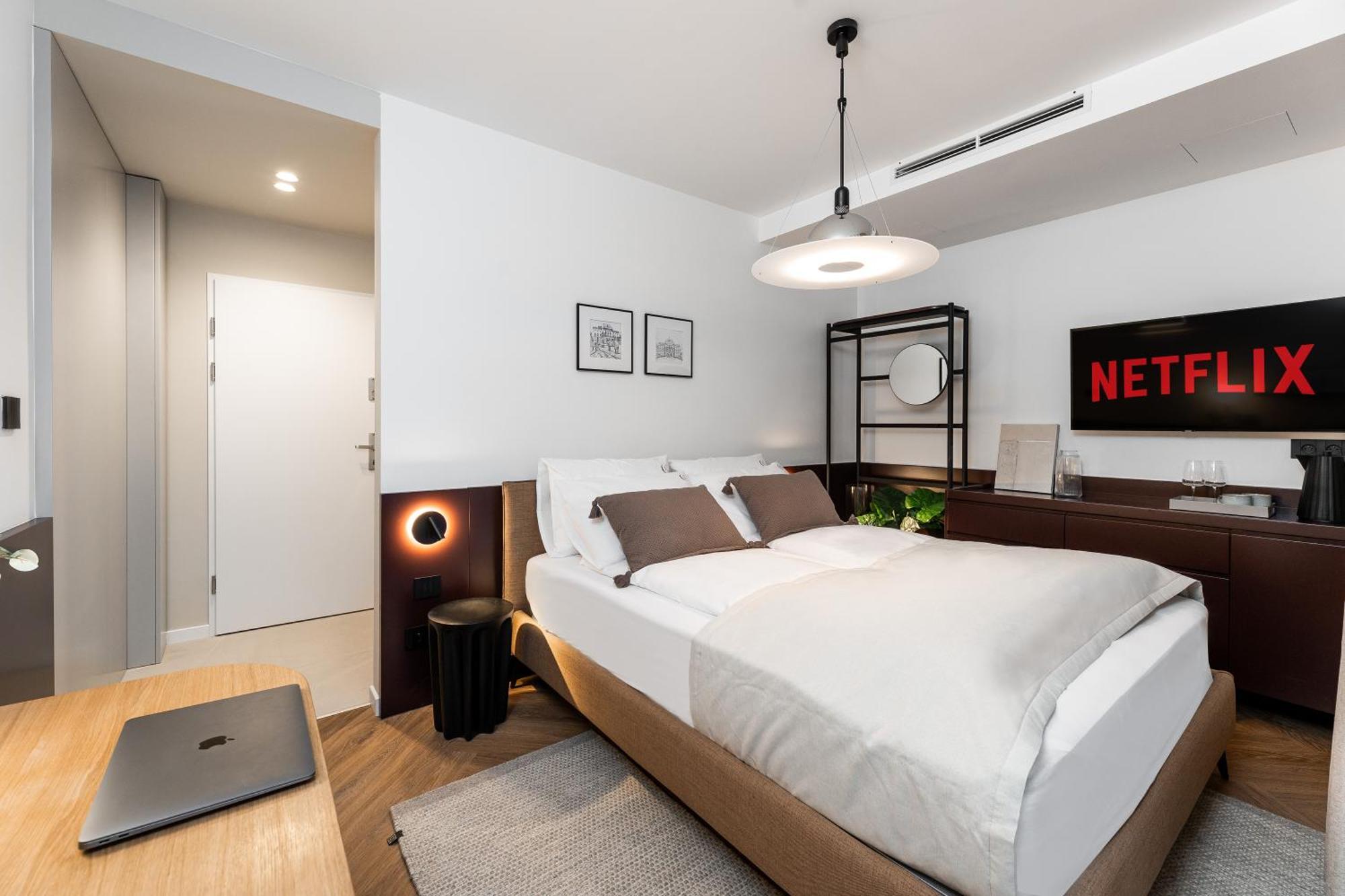 Catalog Boutique Rooms Bratislava Exterior photo
