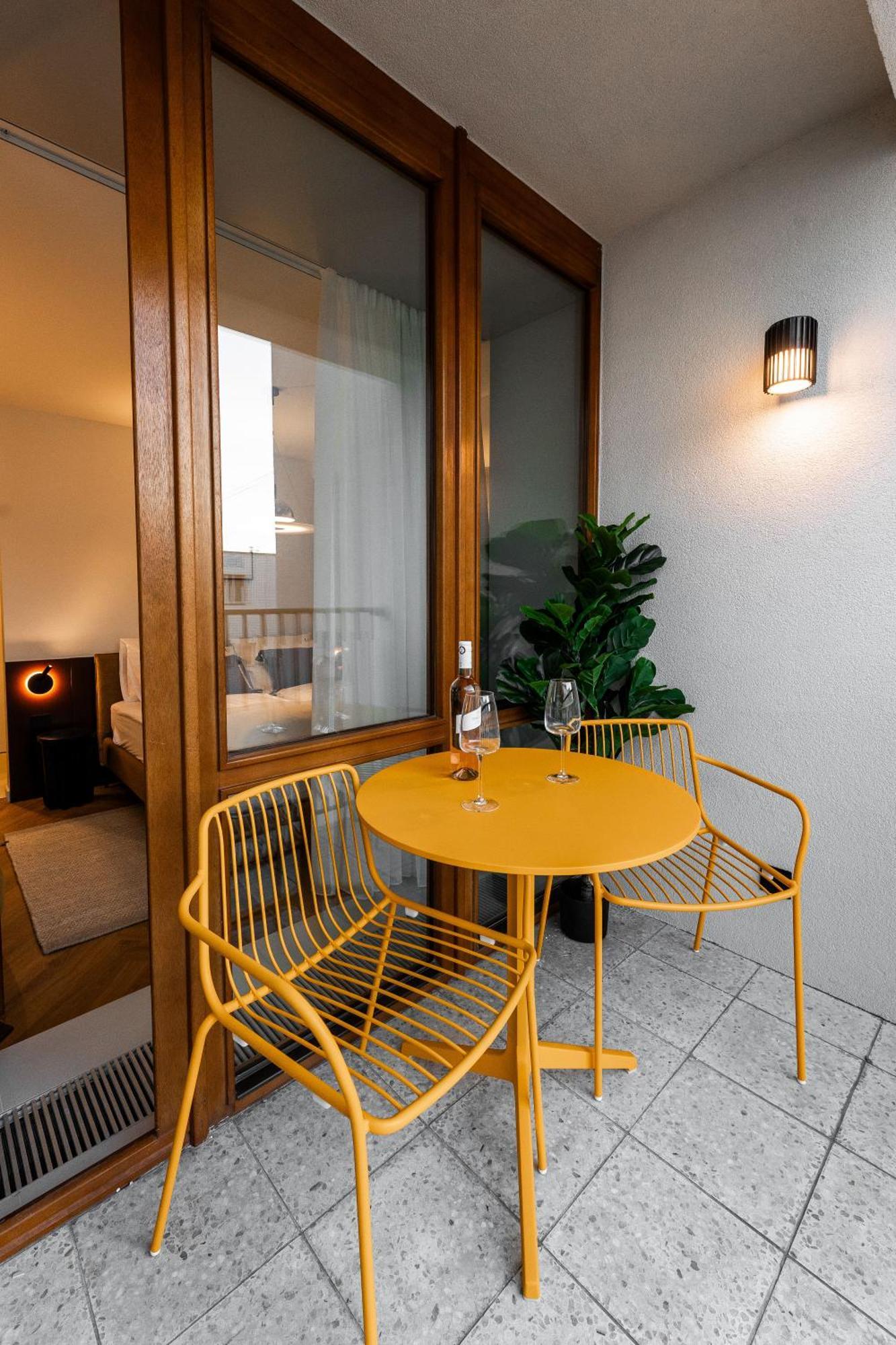 Catalog Boutique Rooms Bratislava Exterior photo